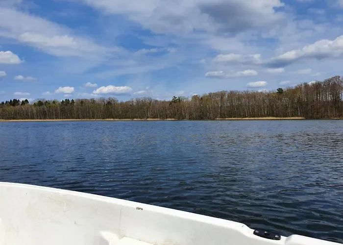 Nad Jeziorem Apartament *